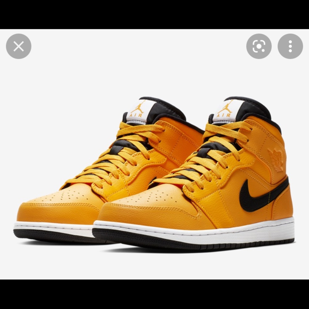 UNIVERSITY GOLD/BLACK-WHITE-GYM great condition size 6Y
